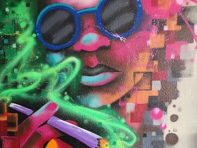 The Hotbox Smokeshop , Vape & Hookah Lounge