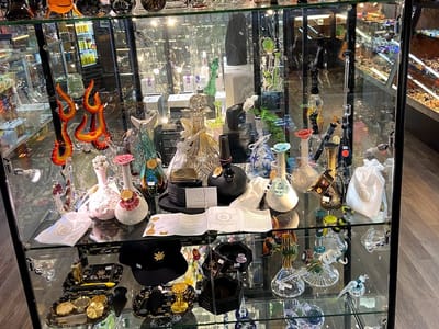 The Mighty Quinn Smoke/Vape Shop and Glass Gallery