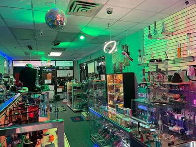 The Vault smoke shop & Kratom