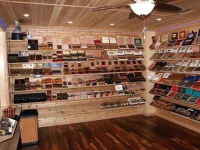 Tobacco & Vape Center
