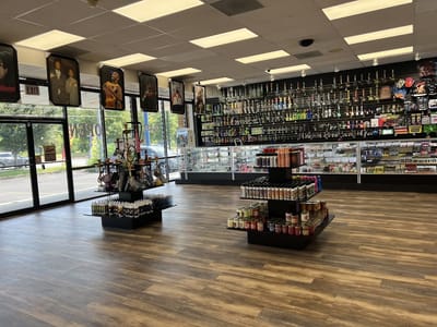 Tobacco King and Vape