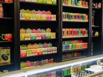 Top Crown Smoke & Vape