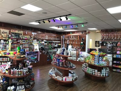 TUFF PUFF VAPE & TOBACCO CBD Kratom Headshop