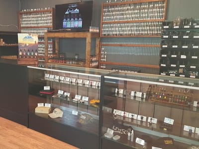 Unique eCigs - Malone, NY