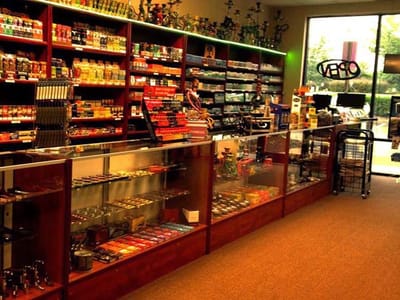 United Zone Tobacco and Vape