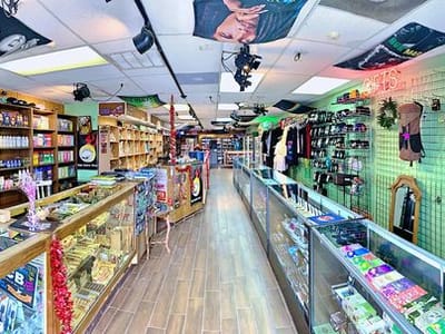 Urbanz Smokez | Smoke Shop | Head Shop | CBD | Vape Store