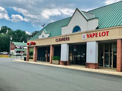 Vape Lot Smoke Shop, CIGAR, TOBACCO, VAPE JUICE, HYDE, AIR BAR, MR FOG , ELF BAR & HOOKAH