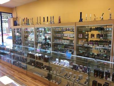VAPOR WORLD- Mccomb- Vape,E liquids,CBD,Kratom