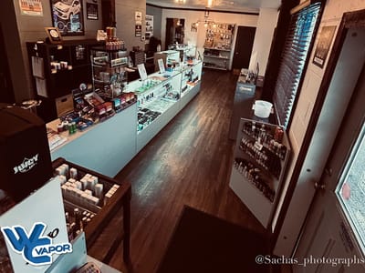 WC Vapor | Roanoke 220 (Vape & Cannabis Store)