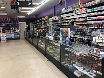 Williamsburg tobacco and Vape