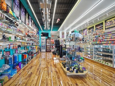 World of Smoke & Vape